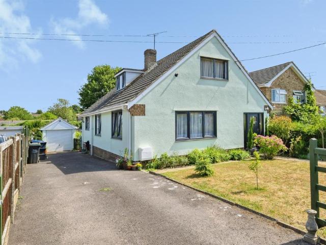 4 bedroom bungalow for sale