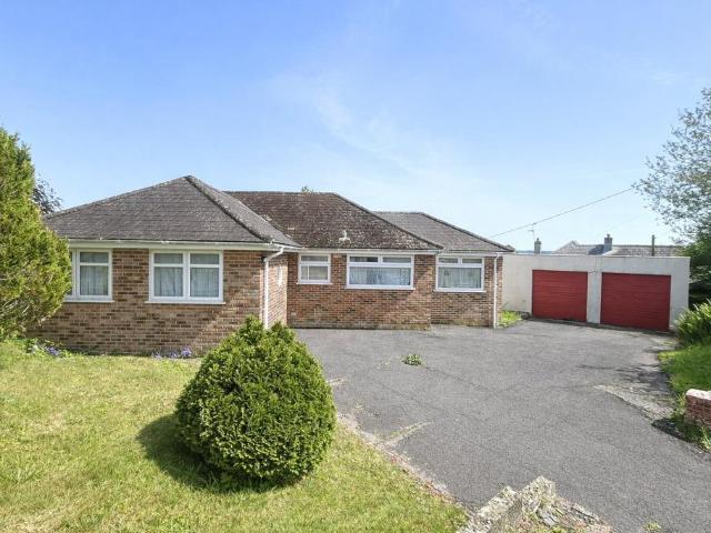 4 bedroom bungalow for sale