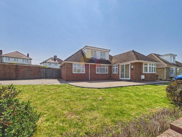 4 bedroom bungalow for sale