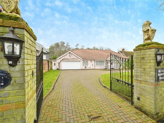 4 bedroom bungalow for sale