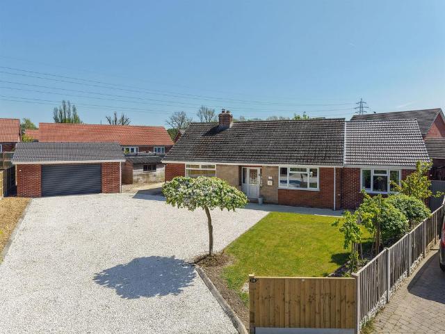 4 bedroom bungalow for sale
