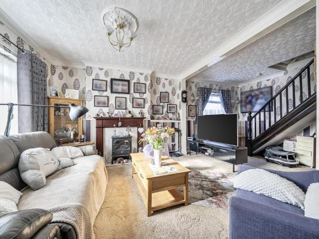 4 bedroom bungalow for sale