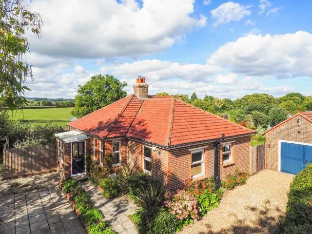 4 bedroom bungalow for sale