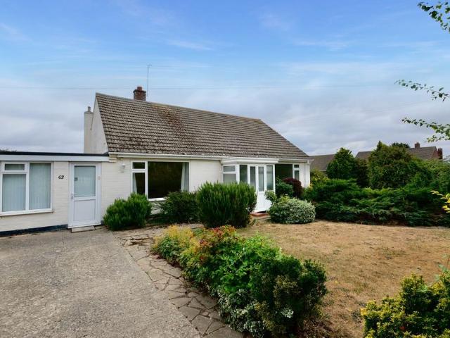 4 bedroom bungalow for sale