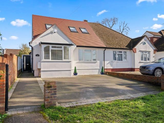 4 bedroom bungalow for sale