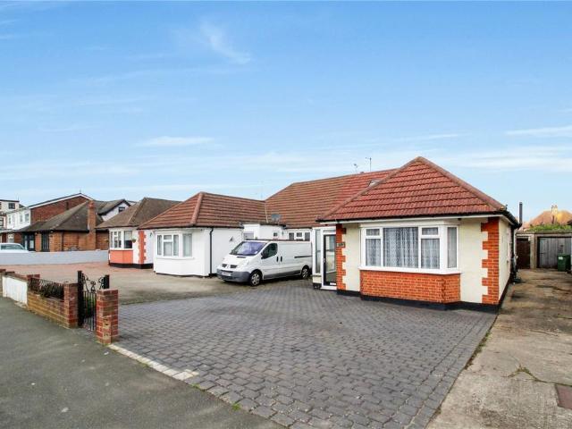 4 bedroom bungalow for sale