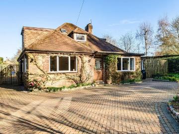 4 bedroom bungalow for sale