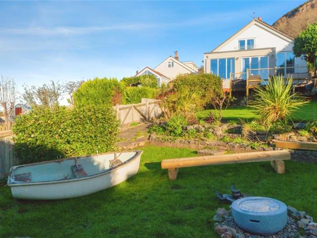 4 bedroom bungalow for sale