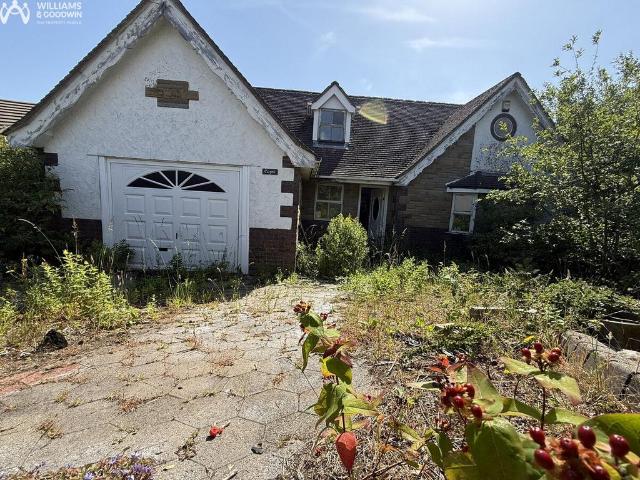 4 bedroom bungalow for sale
