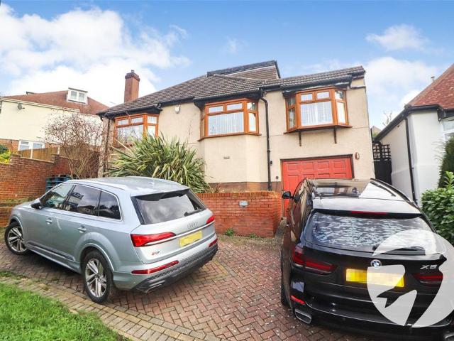 4 bedroom bungalow for sale