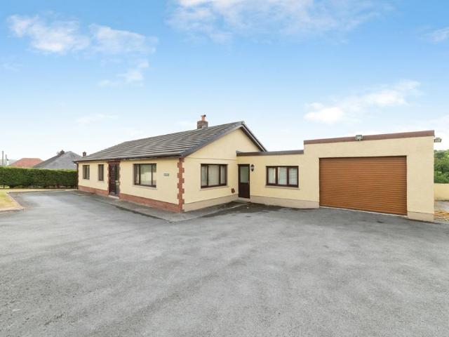 4 bedroom bungalow for sale