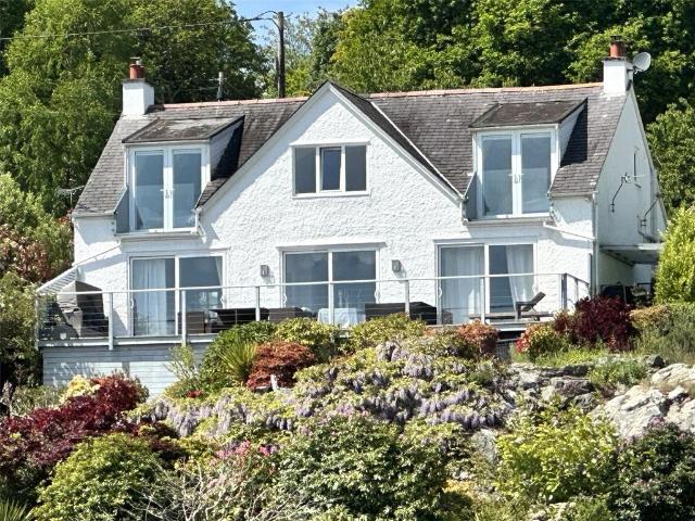 4 bedroom bungalow for sale