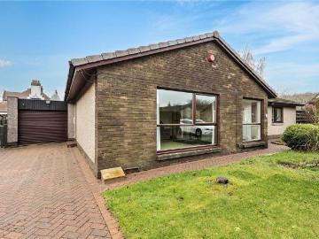 4 bedroom bungalow for sale