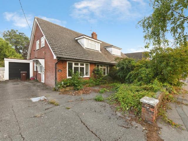 4 bedroom bungalow for sale