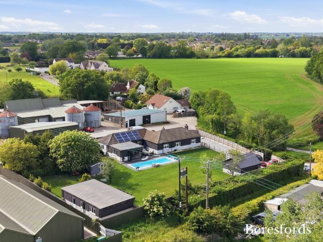 4 bedroom bungalow for sale