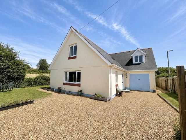 4 bedroom bungalow for sale