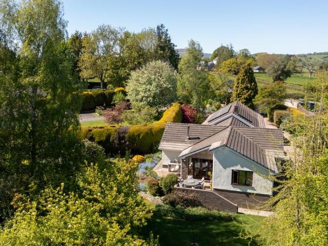 4 bedroom bungalow for sale