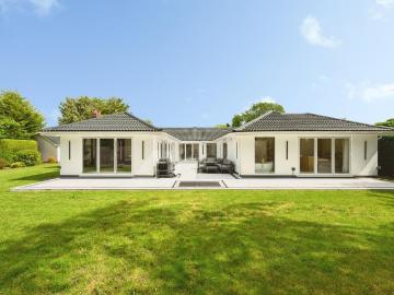 4 bedroom bungalow for sale