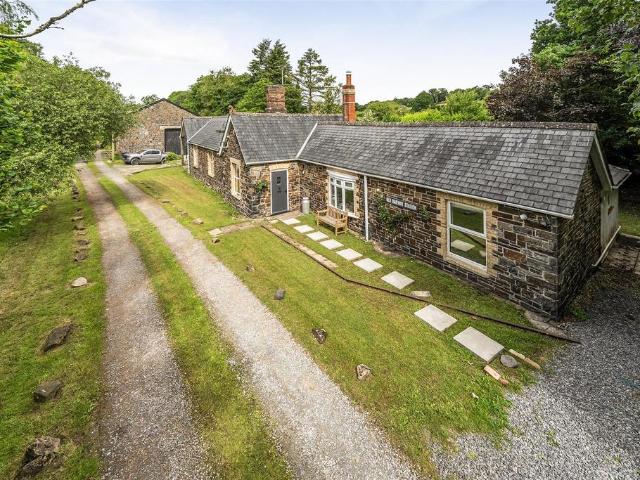 3 bedroom bungalow for sale