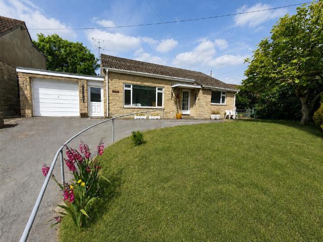 4 bedroom bungalow for sale