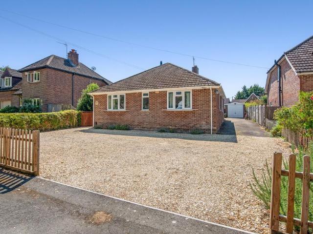 4 bedroom detached bungalow for sale