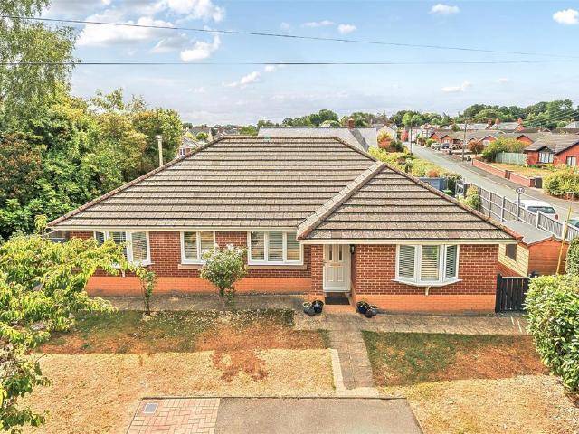 4 bedroom bungalow for sale