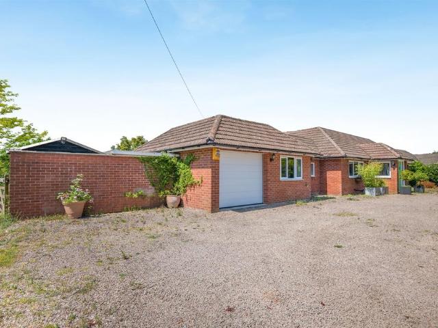 4 bedroom bungalow for sale