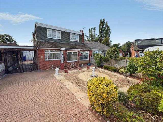 4 bedroom bungalow for sale