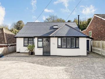 4 bedroom bungalow for sale