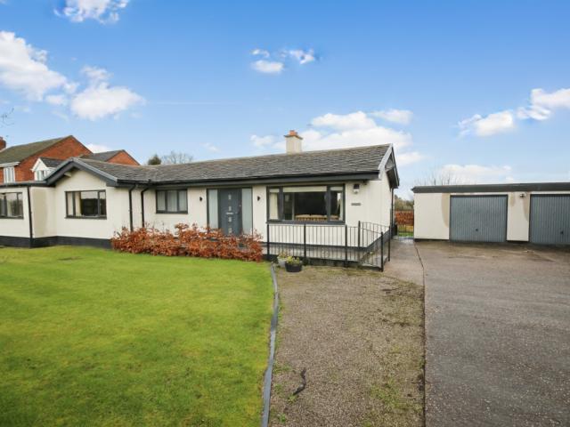 4 bedroom detached bungalow for sale