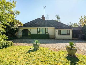 4 bedroom bungalow for sale