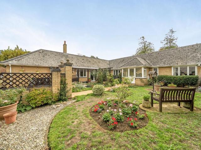 4 bedroom bungalow for sale