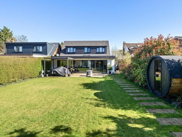 4 bedroom bungalow for sale