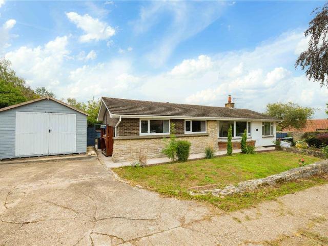 4 bedroom bungalow for sale