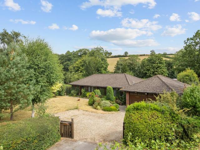 4 bedroom bungalow for sale