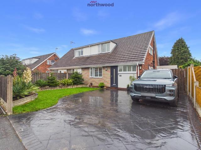 4 bedroom semi detached house for sale
