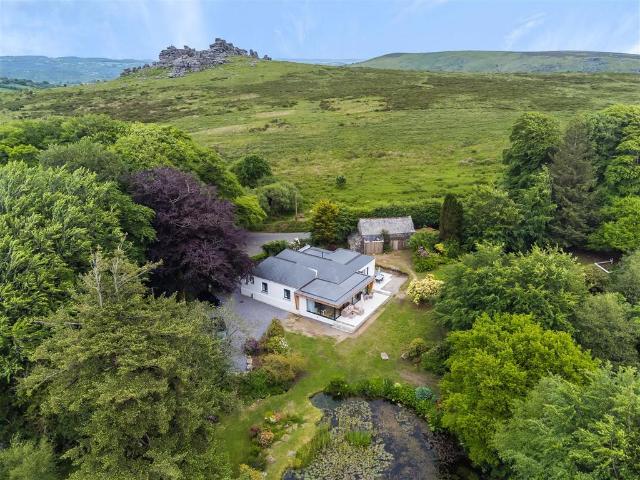 4 bedroom bungalow for sale