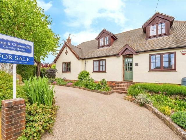 4 bedroom bungalow for sale