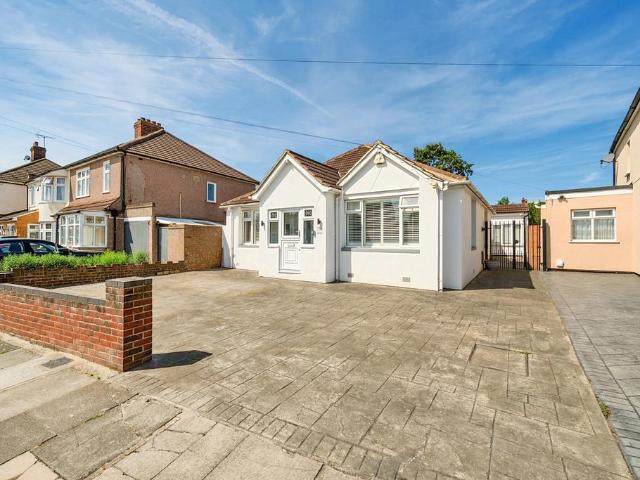 4 bedroom bungalow for sale