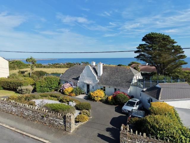 4 bedroom bungalow for sale