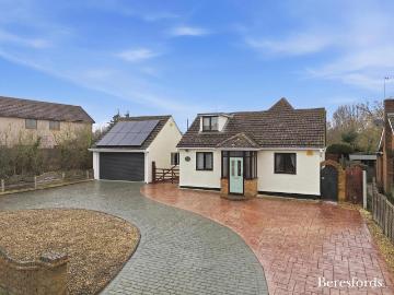 4 bedroom bungalow for sale