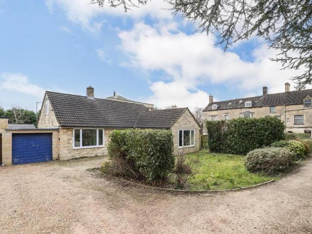4 bedroom bungalow for sale