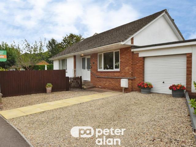 4 bedroom bungalow for sale