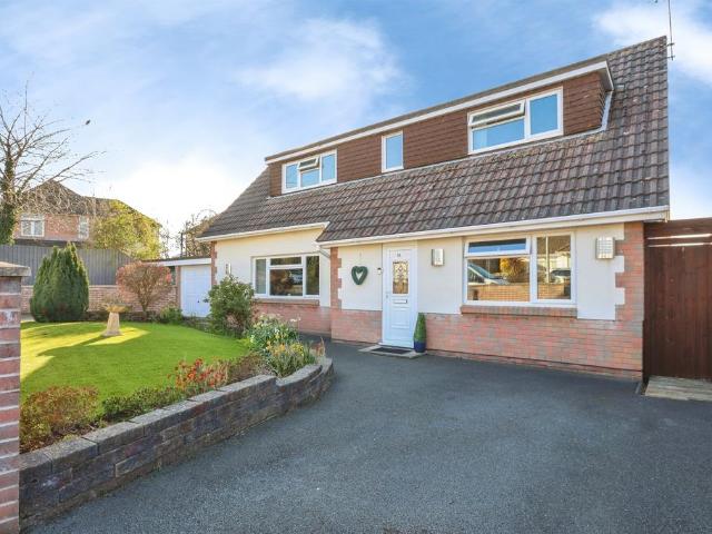 4 bedroom bungalow for sale