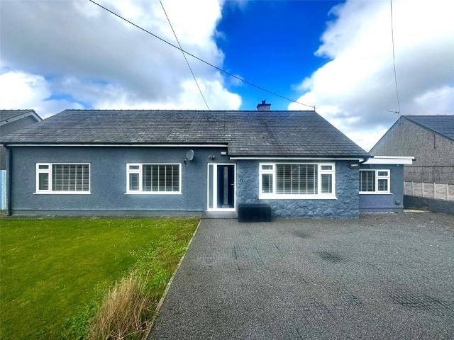 4 bedroom bungalow for sale