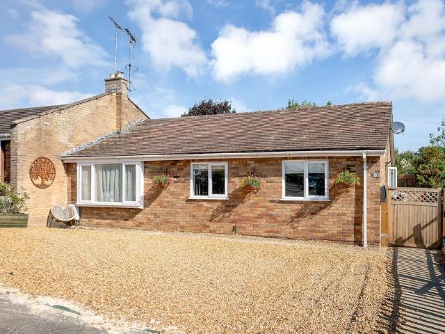 4 bedroom bungalow for sale