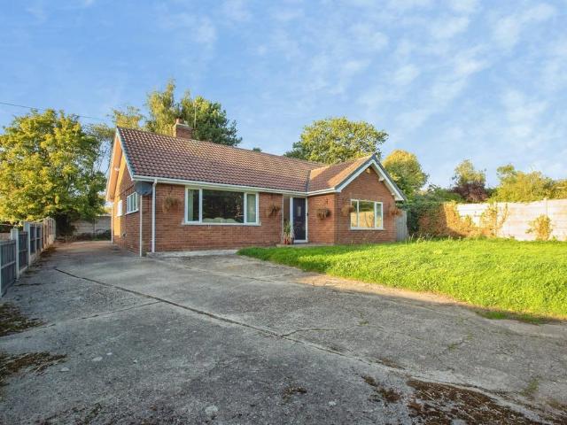 4 bedroom bungalow for sale