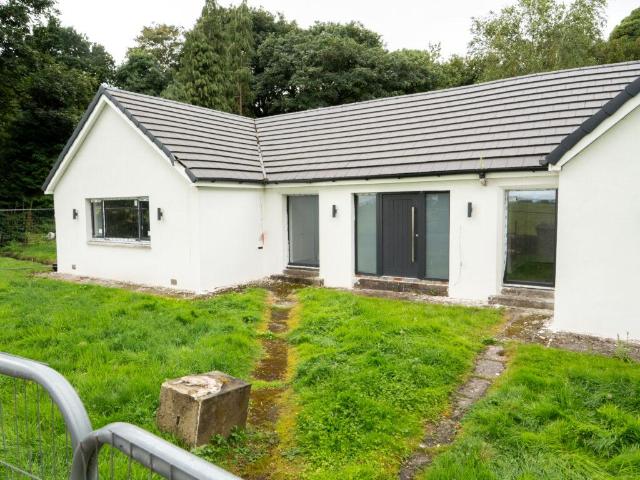 4 bedroom bungalow for sale