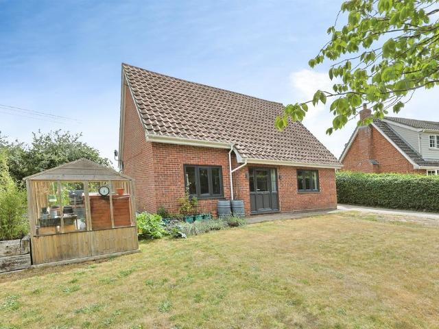 4 bedroom bungalow for sale