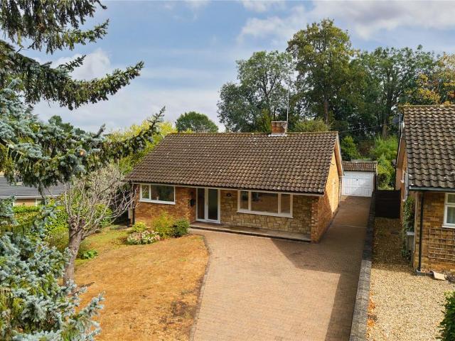 4 bedroom bungalow for sale